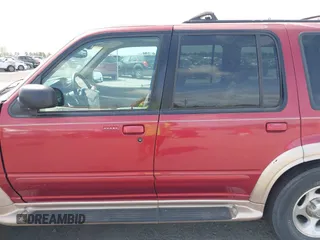 1999 Ford Explorer XLT z VIN 1FMZU35P4XUA38932, wystawiony jako IAAI lot #41953981 z przebiegiem 117 876 mil mil oraz . Historia ofert i sprzedaży dostępna na DreamBid. Obrazek 14.