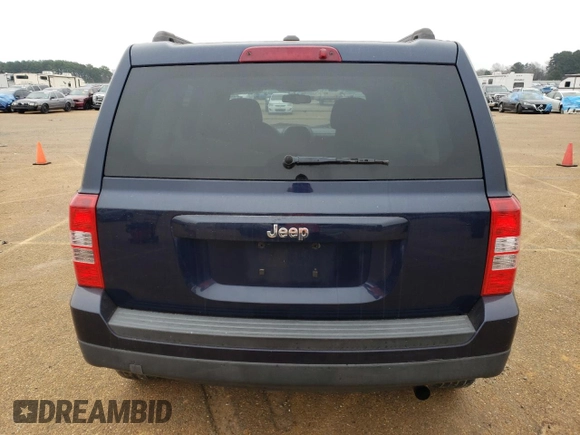 2017 Jeep Patriot Sport z VIN 1C4NJPBB9HD132138, wystawiony jako Copart lot #44538625 z przebiegiem 152 714 mil mil oraz Szkoda całkowita • Salvage title. Historia ofert i sprzedaży dostępna na DreamBid. Obrazek 6.