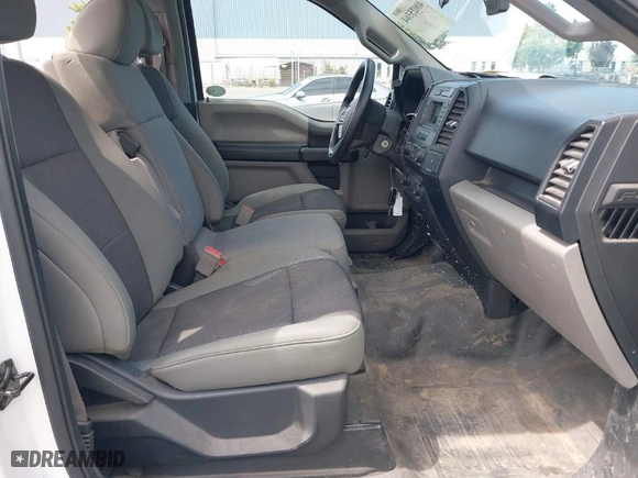 2019 Ford F-150 XL with VIN 1FTMF1CB4KKC70407, listed as a IAAI auction lot 40025564 with 65,390 mi miles. Bid and sale history available at carsss.com. Image 5.