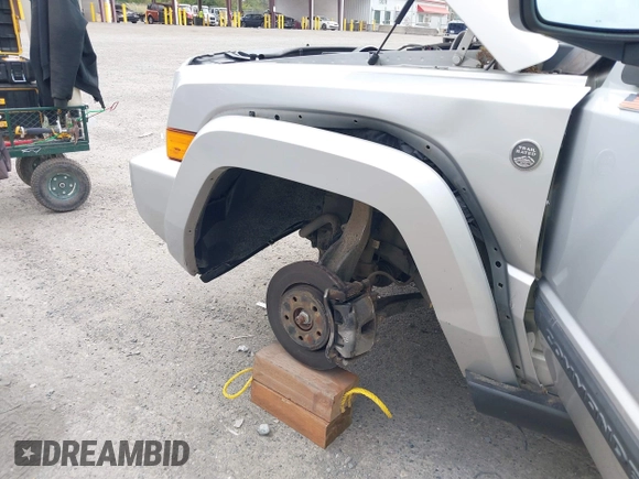 2007 Jeep Commander Sport с VIN 1J8HG48P47C556787, выставлен на аукционе IAAI как лот 42695897 с пробегом 146 272 миль миль и . История ставок и продаж доступна на DreamBid. Изображение 12.