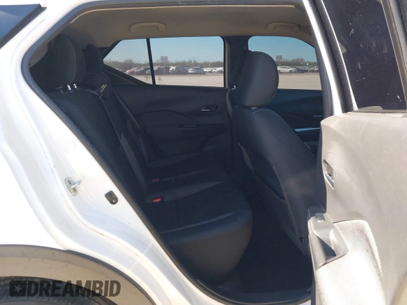 2019 Nissan Kicks S with VIN 3N1CP5CU3KL525065, listed as a IAAI auction lot 41232000 with 46,778 mi miles and . Bid and sale history available at carsss.com. Image 8.