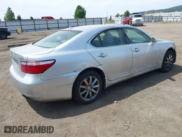 2009 Lexus LS 460 с VIN JTHCL46F495004008, выставлен на аукционе IAAI как лот 42467005 с пробегом 137 778 миль миль и . История ставок и продаж доступна на DreamBid. Изображение 4.