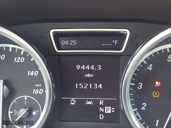 2012 Mercedes-Benz M-Class ML 350 with VIN 4JGDA5HB4CA091821, listed as a IAAI auction lot 41930636 with 152,134 mi miles. Bid and sale history available at carsss.com. Image 15.
