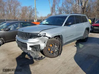 2024 Jeep Grand Cherokee L Altitude with VIN 1C4RJKAG6R8508242, listed as a IAAI auction lot 41756055 with 29,781 mi miles. Bid and sale history available at carsss.com. Image 2.