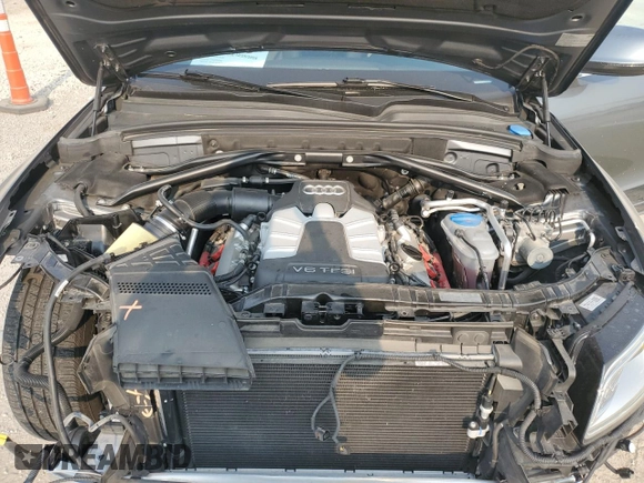 2014 Audi Q5 Premium Plus with VIN WA1DGAFP1EA121090, listed as a Copart auction lot 64368734 with 15,847 mi miles and Salvage Title. Bid and sale history available at carsss.com. Image 12.