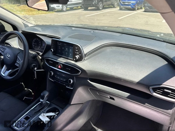 2019 Hyundai Santa Fe SE with VIN 5NMS23AD6KH135184, listed as a Copart auction lot 55706565 with 196,819 mi miles and Clean Title. Bid and sale history available at carsss.com. Image 9.