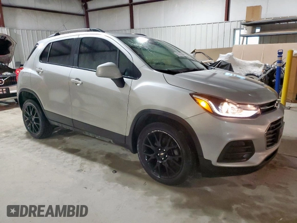 2022 Chevrolet Trax LT with VIN KL7CJPSM8NB557105, listed as a Copart auction lot 55352285 with 22,028 mi miles and Salvage title. Bid and sale history available at DreamBid. Image 4.
