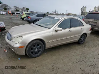 2003 Mercedes-Benz C 320 с VIN WDBRF64J93F400859, выставлен на аукционе Copart как лот 48585225 с пробегом 114 287 миль миль и Списание • Salvage title. История ставок и продаж доступна на DreamBid. Изображение 1.