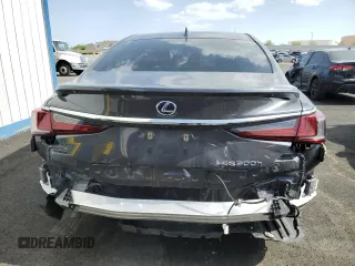 2022 Lexus ES 300h with VIN 58ADA1C17NU017617, listed as a Copart auction lot 61970855 with 16,988 mi miles and Salvage title. Bid and sale history available at DreamBid. Image 6.