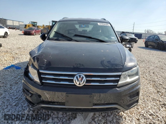 2020 Volkswagen Tiguan S z VIN 3VV1B7AX6LM103686, wystawiony jako Copart lot #47294995 z przebiegiem 66 966 mil mil oraz Szkoda całkowita • Salvage title. Historia ofert i sprzedaży dostępna na DreamBid. Obrazek 5.
