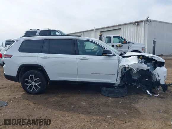 2024 Jeep Grand Cherokee Limited with VIN 1C4RJKBG2R8625086, listed as a IAAI auction lot 41461558 with 3,001 mi miles and . Bid and sale history available at DreamBid. Image 14.