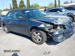 1998 Honda Accord EX z VIN 1HGCG6679WA066888, wystawiony jako IAAI lot #41969518 z przebiegiem 257 573 mil mil oraz . Historia ofert i sprzedaży dostępna na DreamBid. Obrazek 1.