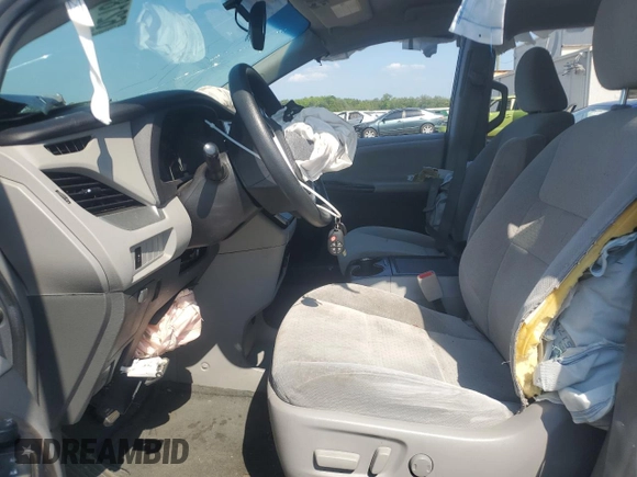 2015 Toyota Sienna LE AAS with VIN 5TDKK3DC5FS551443, listed as a Copart auction lot 62180765 with 177,145 mi miles and Clean title. Bid and sale history available at DreamBid. Image 7.