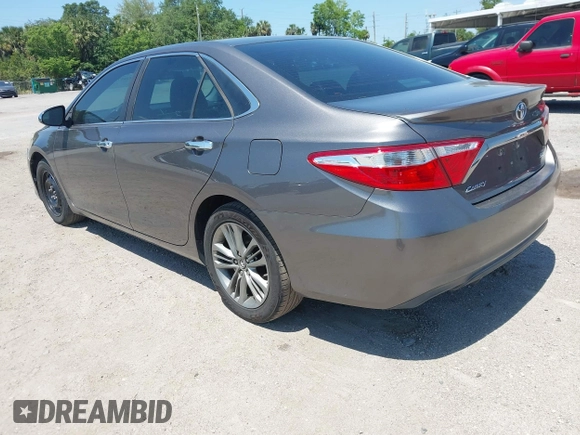 2015 Toyota Camry XLE with VIN 4T1BF1FK7FU020846, listed as a IAAI auction lot 42017645 with 187,129 mi miles. Bid and sale history available at carsss.com. Image 3.