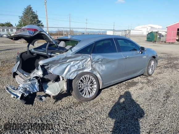 2020 Toyota Avalon Limited z VIN 4T1DZ1FB2LU053877, wystawiony jako IAAI lot #41725361 z przebiegiem 24 552 mil mil oraz . Historia ofert i sprzedaży dostępna na DreamBid. Obrazek 4.