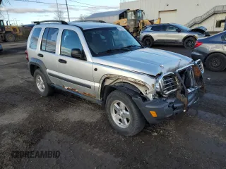 2006 Jeep Liberty Sport with VIN 1J4GL48556W185689, listed as a Copart auction lot 81289224 with 254,291 mi miles and Salvage Title. Bid and sale history available at carsss.com. Image 4.