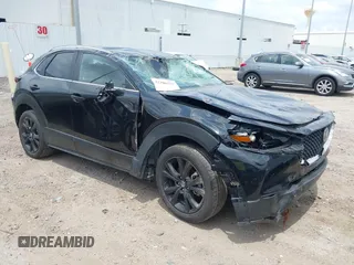 2024 Mazda CX-30 S Select Sport z VIN 3MVDMBBMXRM697784, wystawiony jako IAAI lot #42290201 z przebiegiem 17 040 mil mil oraz . Historia ofert i sprzedaży dostępna na DreamBid. Obrazek 1.