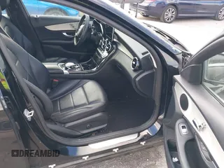 2015 Mercedes-Benz C 300 Luxury with VIN 55SWF4KB4FU000817, listed as a IAAI auction lot 41565974 with 102,223 mi miles and . Bid and sale history available at carsss.com. Image 5.