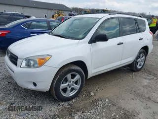 2008 Toyota RAV4 with VIN JTMBD33VX86077926, listed as a IAAI auction lot 42011981 with 119,372 mi miles. Bid and sale history available at carsss.com. Image 2.