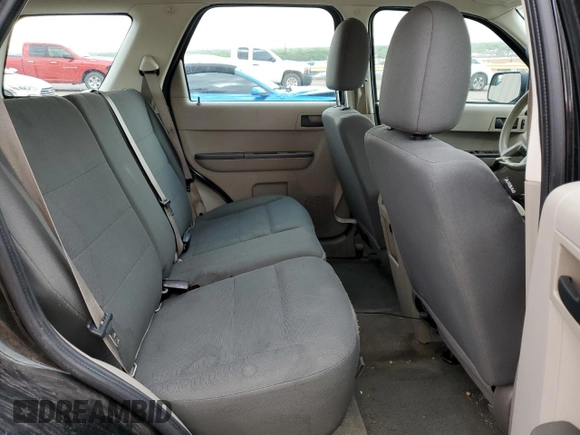 2012 Ford Escape XLS с VIN 1FMCU9C76CKA23687, выставлен на аукционе Copart как лот 55811985 с пробегом 147 845 миль миль и Списание • Salvage title. История ставок и продаж доступна на DreamBid. Изображение 11.