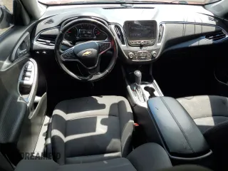 2018 Chevrolet Malibu LT z VIN 1G1ZD5ST1JF157074, wystawiony jako Copart lot #55731705 z przebiegiem 150 052 mil mil oraz Czysty tytuł • Clean title. Historia ofert i sprzedaży dostępna na DreamBid. Obrazek 8.