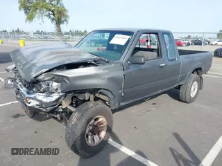 1989 Toyota Pickup с VIN JT4RN13S9K0003042, выставлен на аукционе IAAI как лот 41827042 с пробегом 347 063 миль миль и . История ставок и продаж доступна на DreamBid. Изображение 17.