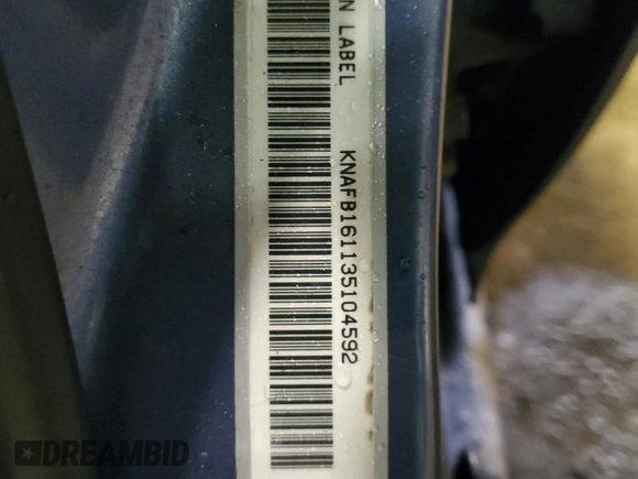 2003 Kia Spectra GS z VIN KNAFB161135104592, wystawiony jako Copart lot #52097205 z przebiegiem 119 206 mil mil oraz Szkoda całkowita • Salvage title. Historia ofert i sprzedaży dostępna na DreamBid. Obrazek 12.
