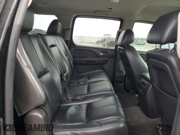 2014 GMC Yukon XL SLT with VIN 1GKS2KE78ER123895, listed as a Copart auction lot 43017575 with 229,145 mi miles and Salvage Title. Bid and sale history available at carsss.com. Image 11.