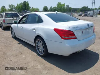 2016 Hyundai Equus Signature z VIN KMHGH4JH7GU102560, wystawiony jako IAAI lot #42405555 z przebiegiem 95 702 mil mil oraz . Historia ofert i sprzedaży dostępna na DreamBid. Obrazek 3.