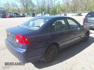 2005 Honda Civic LX z VIN 2HGES165X5H611666, wystawiony jako IAAI lot #42143690 z przebiegiem 153 863 mil mil oraz . Historia ofert i sprzedaży dostępna na DreamBid. Obrazek 4.