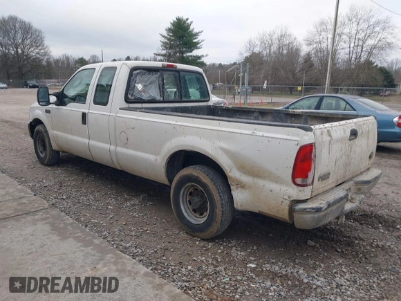 2004 Ford Super Duty F-250 XL with VIN 1FTNX20L34EA13731, listed as a IAAI auction lot 41510742 with 323,217 mi miles. Bid and sale history available at carsss.com. Image 3.