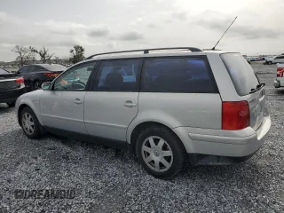 2000 Volkswagen Passat z VIN WVWNA23B6YE238932, wystawiony jako Copart lot #59837575 z przebiegiem 151 157 mil mil oraz Szkoda całkowita • Salvage title. Historia ofert i sprzedaży dostępna na DreamBid. Obrazek 2.