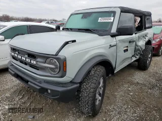 2024 Ford Bronco Big Bend z VIN 1FMDE7BH8RLA55673, wystawiony jako Copart lot #83586694 z przebiegiem 2629 mil mil oraz Szkody całkowita. Historia ofert i sprzedaży dostępna na DreamBid. Obrazek 1.