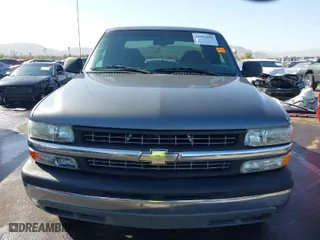 2001 Chevrolet Silverado 1500 LS with VIN 2GCEC19V411309090, listed as a IAAI auction lot 41693056 with 174,262 mi miles. Bid and sale history available at carsss.com. Image 12.