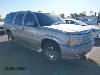 2005 Cadillac Escalade ESV z VIN 3GYFK66N75G215284, wystawiony jako IAAI lot #41320914 z przebiegiem Nie podano mil oraz . Historia ofert i sprzedaży dostępna na DreamBid. Obrazek 1.