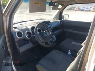 2004 Honda Element EX with VIN 5J6YH286X4L006175, listed as a IAAI auction lot 42316315 with Not provided miles and . Bid and sale history available at DreamBid. Image 5.