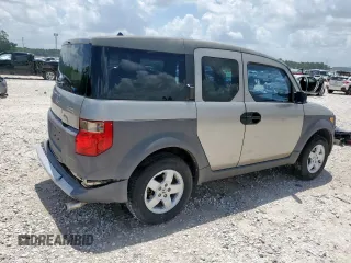 2004 Honda Element EX with VIN 5J6YH185X4L005318, listed as a Copart auction lot 61142325 with 241,496 mi miles and Clean title. Bid and sale history available at DreamBid. Image 3.