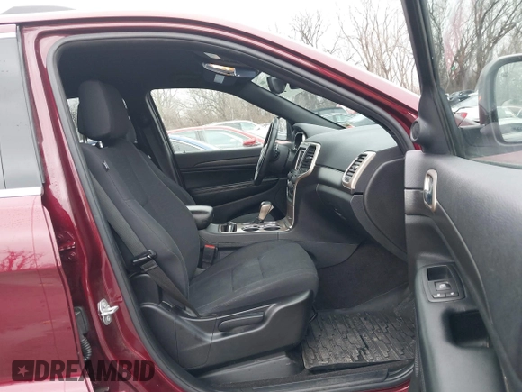2017 Jeep Grand Cherokee Laredo with VIN 1C4RJFAG2HC682716, listed as a IAAI auction lot 41213760 with 116,519 mi miles. Bid and sale history available at carsss.com. Image 5.