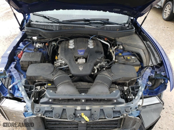 2021 Maserati Levante S with VIN ZN661YUA1MX363105, listed as a Copart auction lot 39611944 with 37,879 mi miles. Bid and sale history available at carsss.com. Image 12.