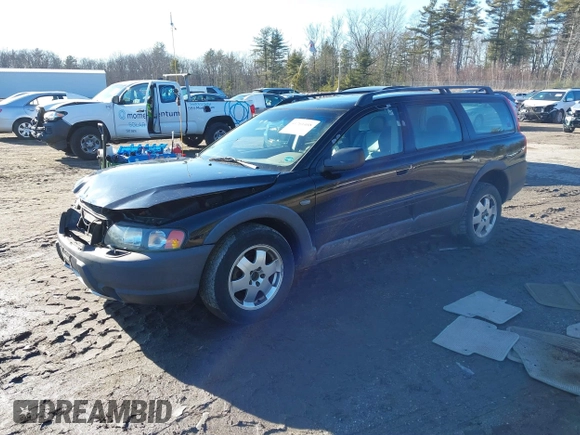 2004 Volvo V70 XC70 with VIN YV1SZ59H441151020, listed as a IAAI auction lot 41761408 with 195,292 mi miles. Bid and sale history available at carsss.com. Image 2.