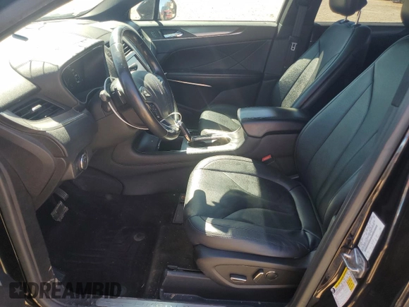 2015 Lincoln MKC z VIN 5LMCJ2A91FUJ33265, wystawiony jako Copart lot #49712835 z przebiegiem 144 723 mil mil oraz Szkoda całkowita • Salvage title. Historia ofert i sprzedaży dostępna na DreamBid. Obrazek 7.