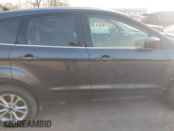 2019 Ford Escape SE with VIN 1FMCU0GD2KUA40307, listed as a IAAI auction lot 41791584 with 71,395 mi miles and . Bid and sale history available at carsss.com. Image 13.