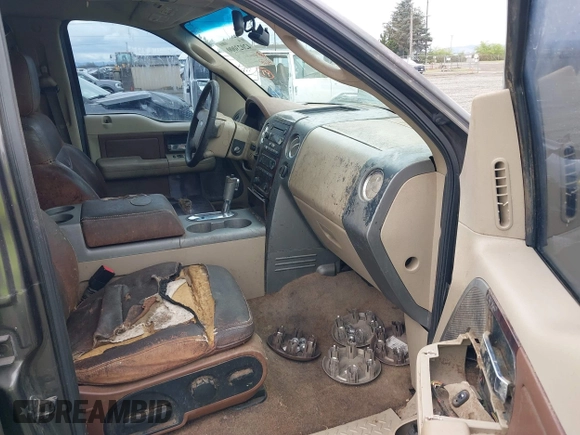 2005 Ford F-150 XLT with VIN 1FTPW12555KE71004, listed as a IAAI auction lot 42023000 with 185,051 mi miles. Bid and sale history available at carsss.com. Image 5.