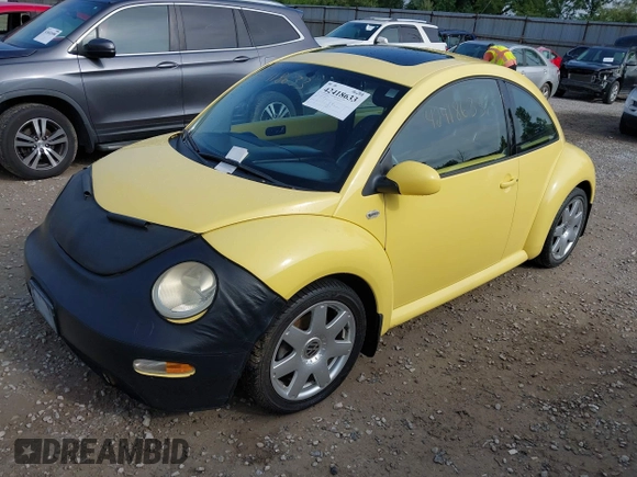 2003 Volkswagen Beetle GLX z VIN 3VWDD21C83M428634, wystawiony jako IAAI lot #42418633 z przebiegiem 188 472 mil mil oraz . Historia ofert i sprzedaży dostępna na DreamBid. Obrazek 2.