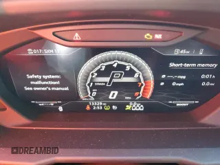 2019 Lamborghini Urus z VIN ZPBUA1ZL8KLA01957, wystawiony jako Copart lot #87969065 z przebiegiem 13 329 mil mil oraz Szkoda całkowita • Salvage title. Historia ofert i sprzedaży dostępna na DreamBid. Obrazek 9.
