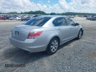 2010 Honda Accord EX z VIN 1HGCP2F74AA004333, wystawiony jako IAAI lot #42252465 z przebiegiem 253 620 mil mil oraz . Historia ofert i sprzedaży dostępna na DreamBid. Obrazek 4.