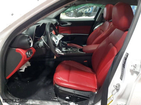 2020 Alfa Romeo Giulia Ti Sport with VIN ZARFANBN1L7636408, listed as a Copart auction lot 88179835 with 31,604 mi miles and Salvage Title. Bid and sale history available at carsss.com. Image 7.