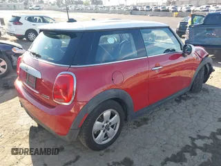 2014 MINI Hardtop with VIN WMWXM5C53ET933238, listed as a IAAI auction lot 41871315 with 83,788 mi miles and . Bid and sale history available at DreamBid. Image 4.