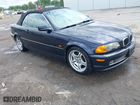 2001 BMW 3 Series 330Ci z VIN WBABS53481EV87242, wystawiony jako IAAI lot #42269465 z przebiegiem 165 291 mil mil oraz . Historia ofert i sprzedaży dostępna na DreamBid. Obrazek 1.