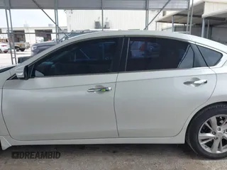 2015 Nissan Altima SL z VIN 1N4AL3AP7FC134199, wystawiony jako IAAI lot #41942234 z przebiegiem 138 442 mil mil oraz . Historia ofert i sprzedaży dostępna na DreamBid. Obrazek 15.